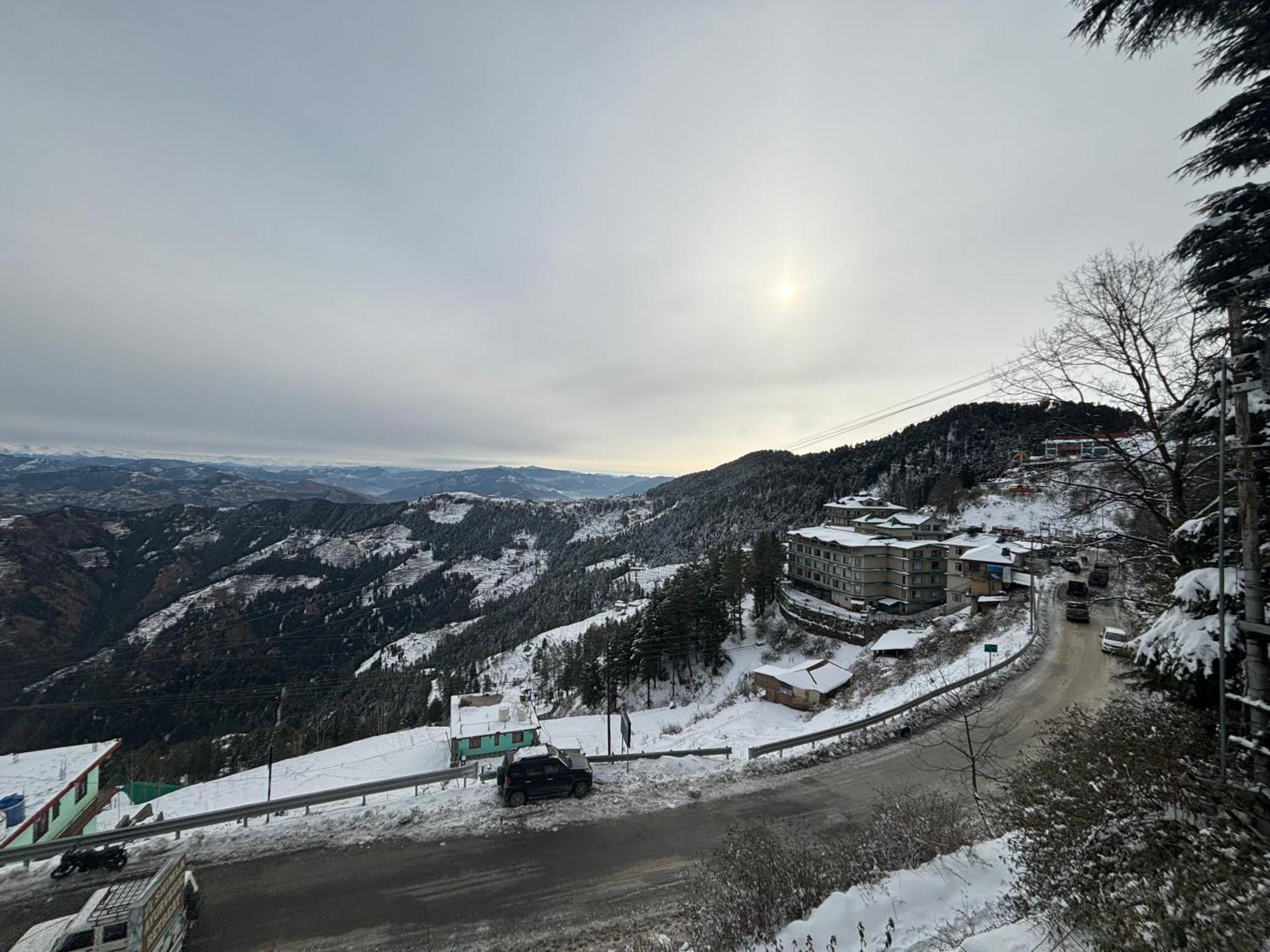 Treebo Shimla Ayurvedic Retreat Kufri Hotell Eksteriør bilde